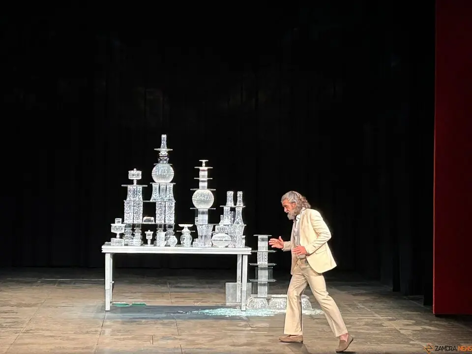 Un Sublime Error, Teatro Principal