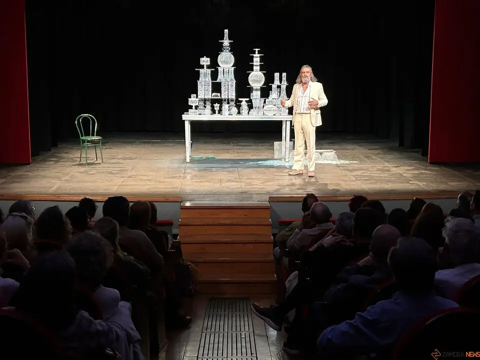 Un Sublime Error, Teatro Principal