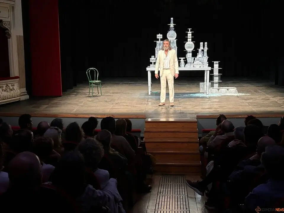 Un Sublime Error, Teatro Principal