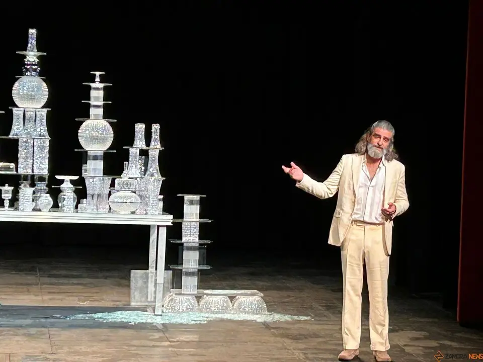 Un Sublime Error, Teatro Principal