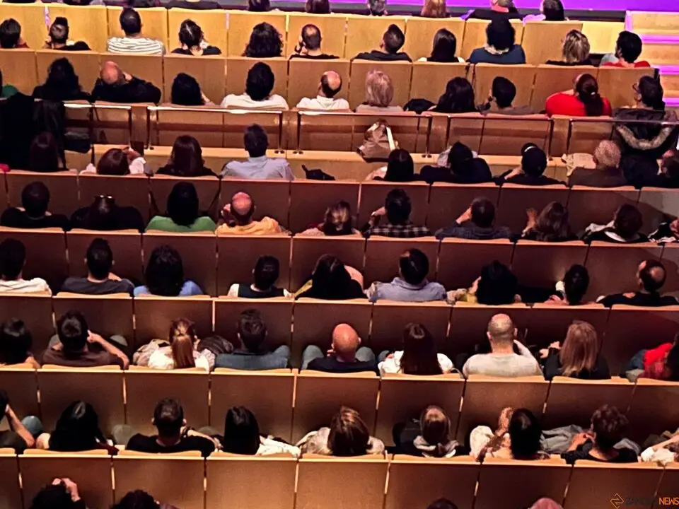 Hovik Keuchkerian, 'Grito', Teatro Ramos Carrión