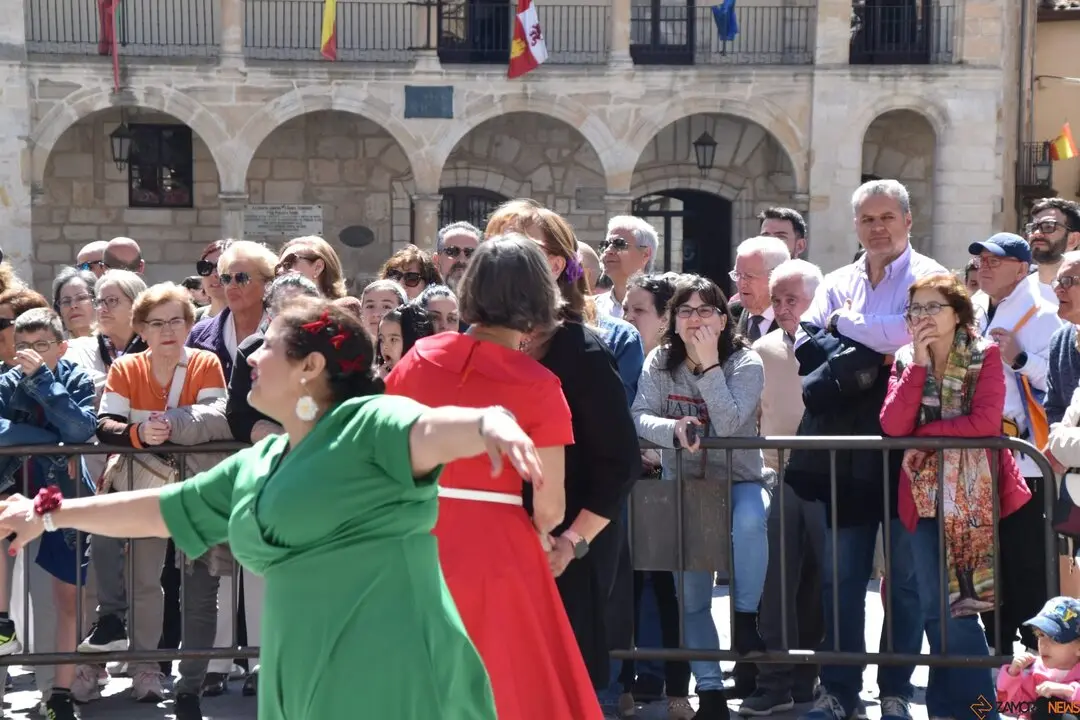 Día Internacional de la Danza, Plaza Mayor