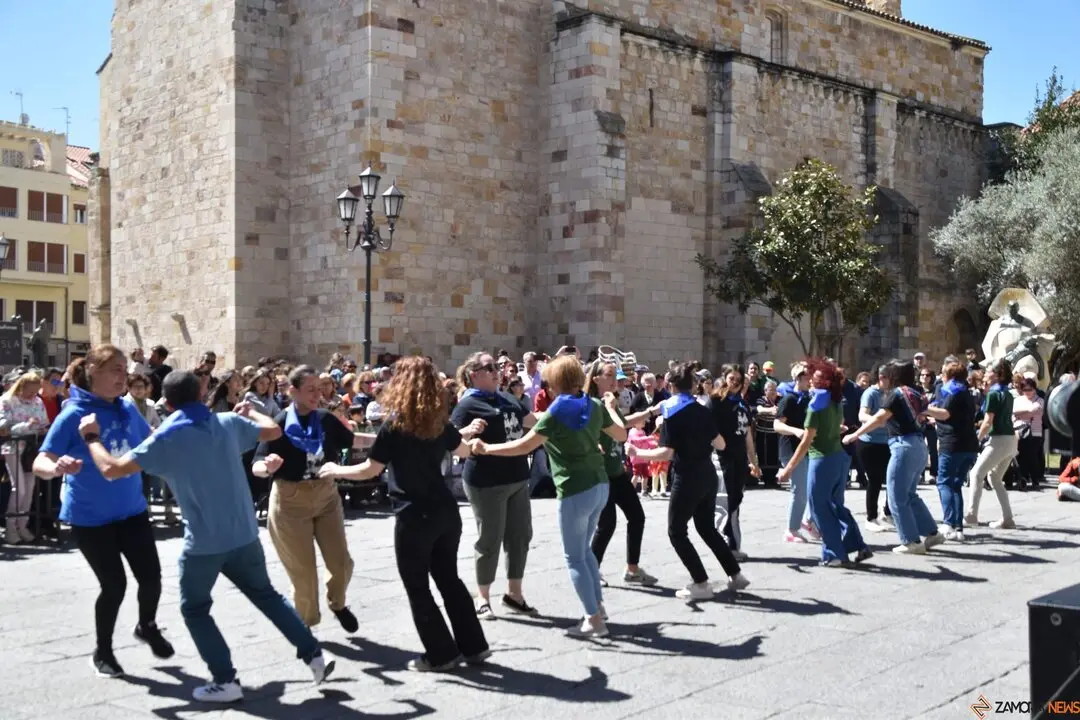 Día Internacional de la Danza, Plaza Mayor