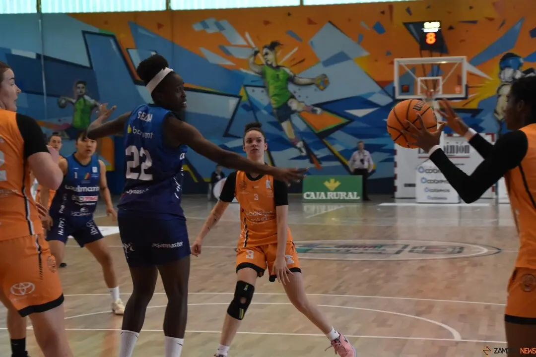 Zamarat vs Azul Marino