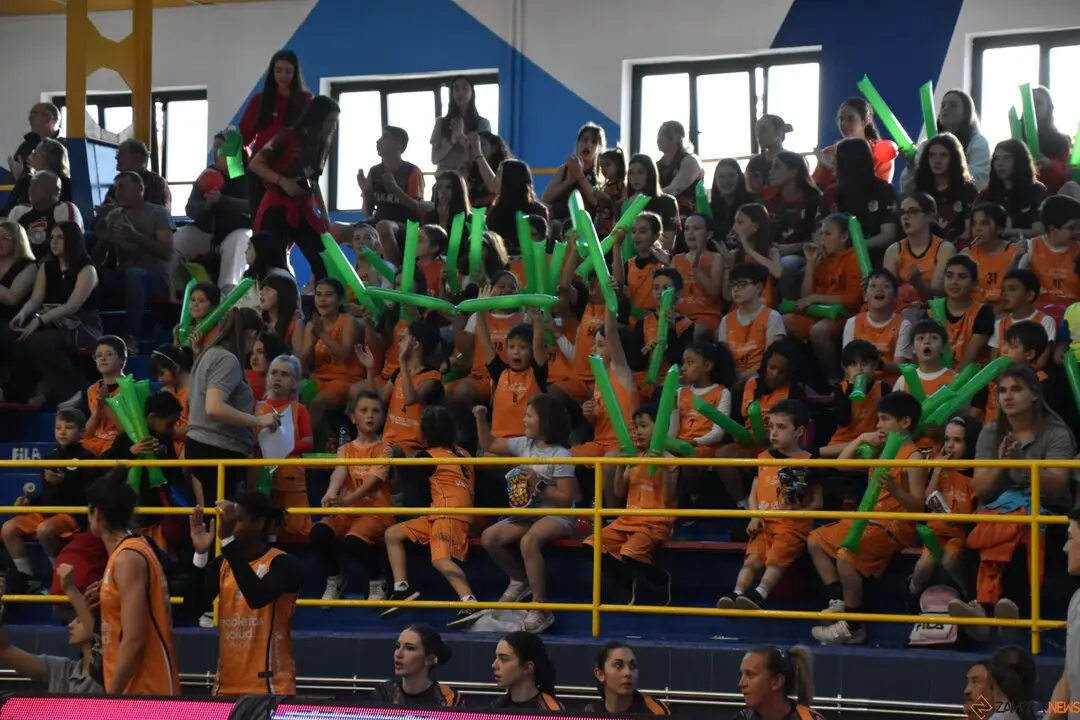 Zamarat vs Azul Marino