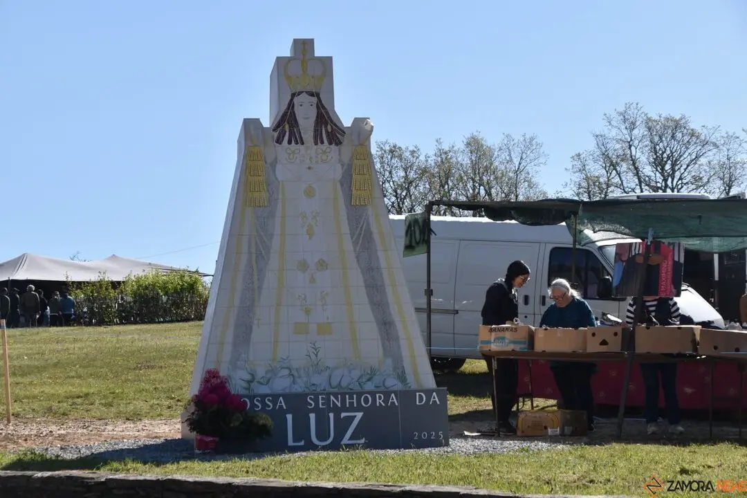 La Luz en la Raya brilla con luz propia
