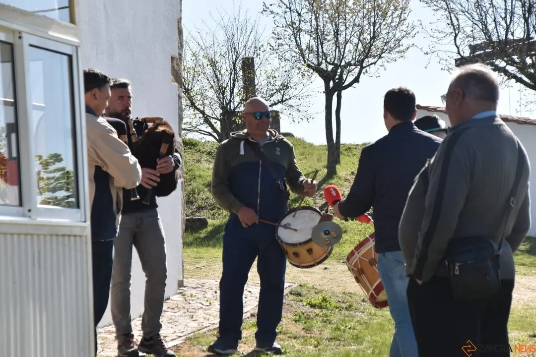 La Luz en la Raya brilla con luz propia