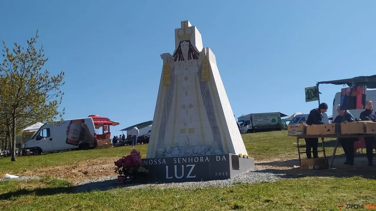 La Luz en la Raya brilla con luz propia