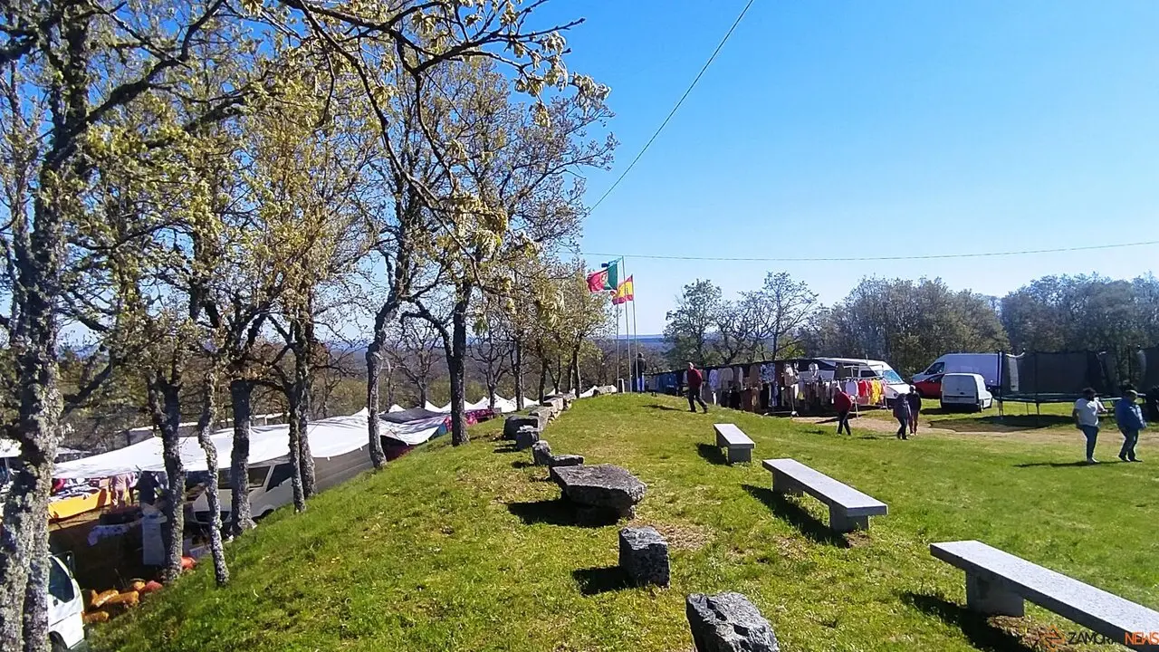 La Luz en la Raya brilla con luz propia