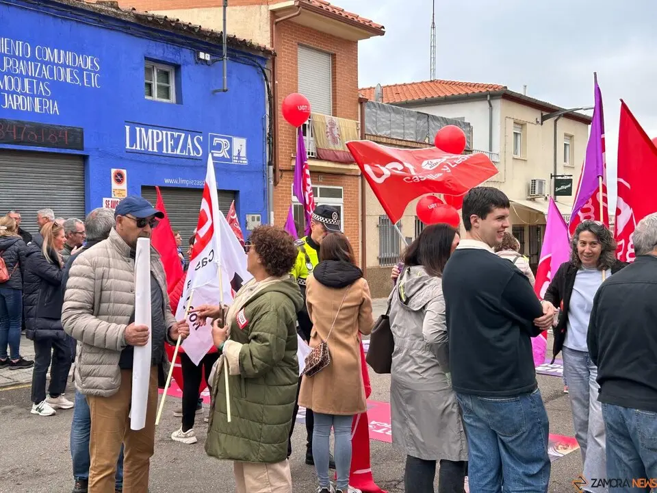 CCOO y UGT.  Manifestación 1 de mayo, Día Internacional del Trabajador.
