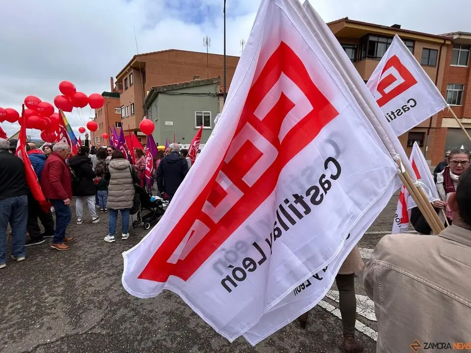 CCOO y UGT.  Manifestación 1 de mayo, Día Internacional del Trabajador.
