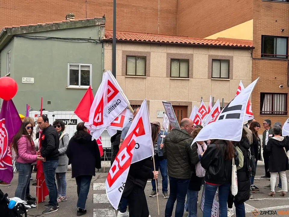 CCOO y UGT.  Manifestación 1 de mayo, Día Internacional del Trabajador.