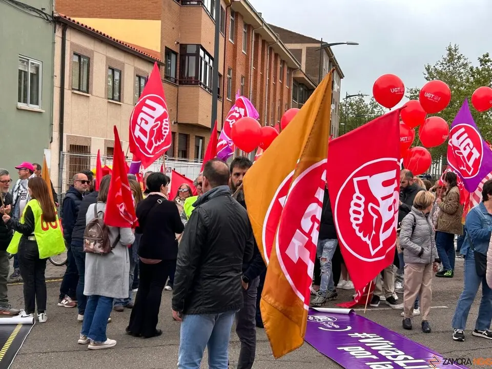 CCOO y UGT.  Manifestación 1 de mayo, Día Internacional del Trabajador.