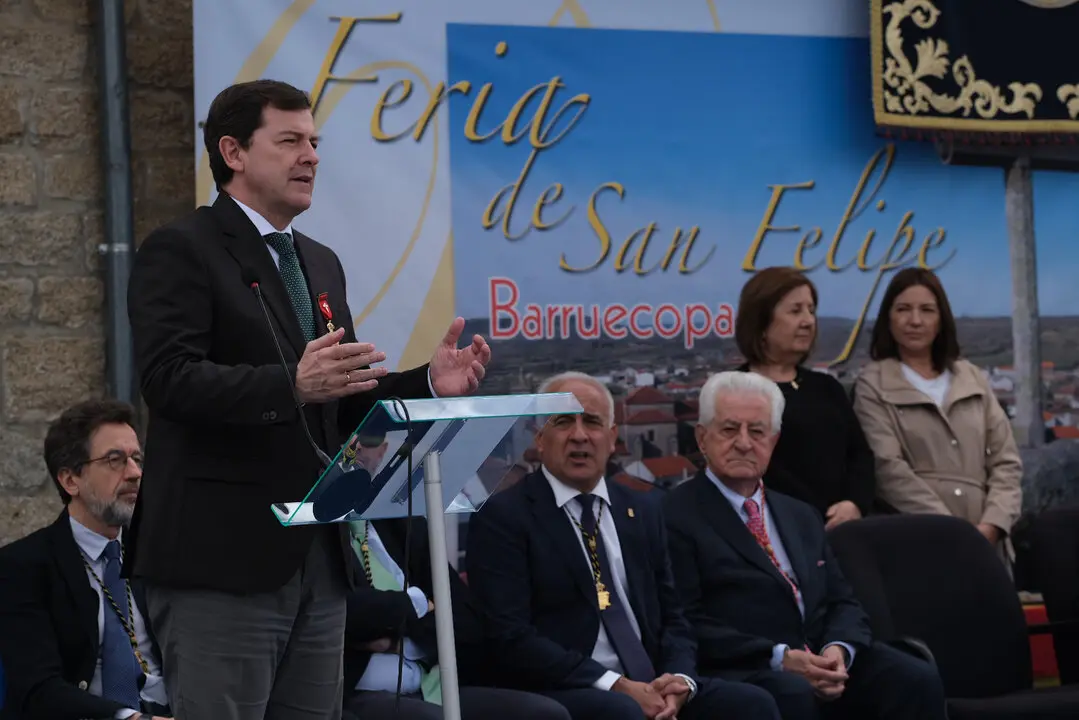 PRESIDENTE MEDALLA ORO BARRUECOPARDO