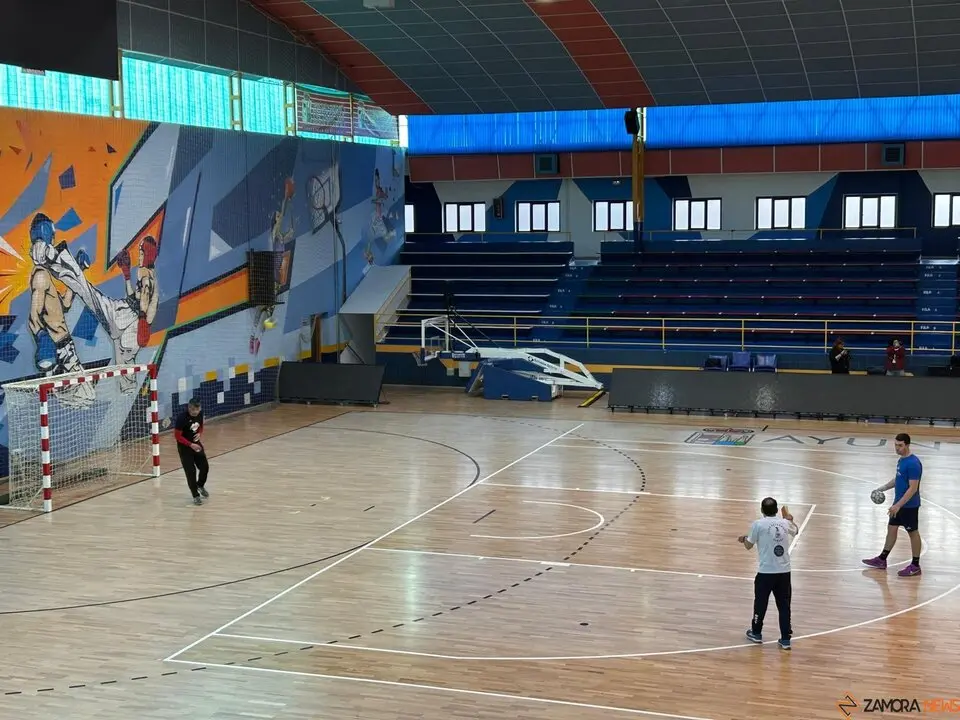 Entrenamiento a puerta abierta. BM Zamora