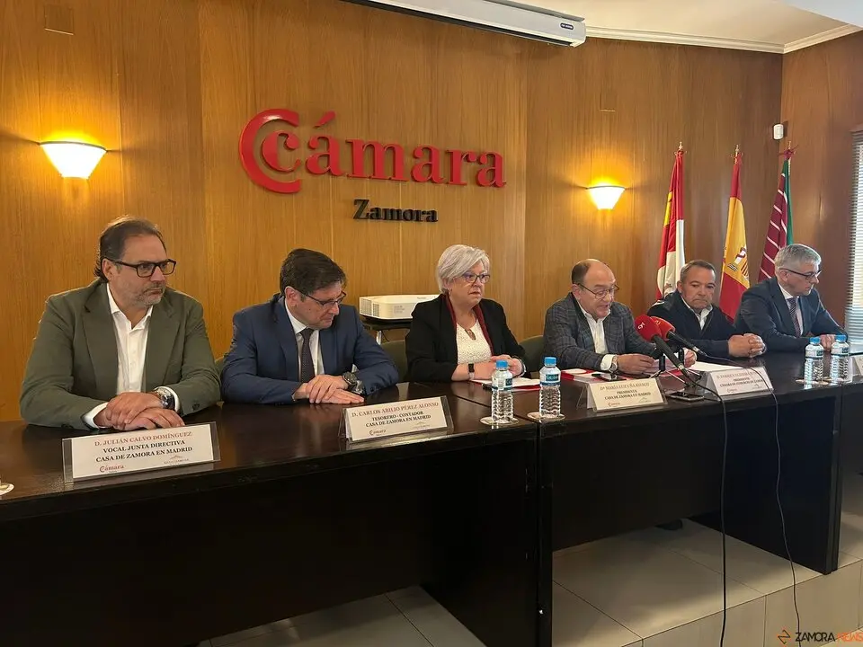 Firma convenio. cámara de comercio