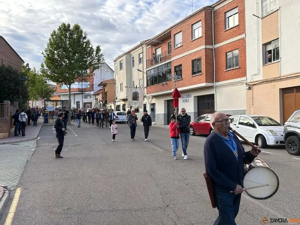 Procesión y bendición de campos en el barrio de San Isidro en Zamora