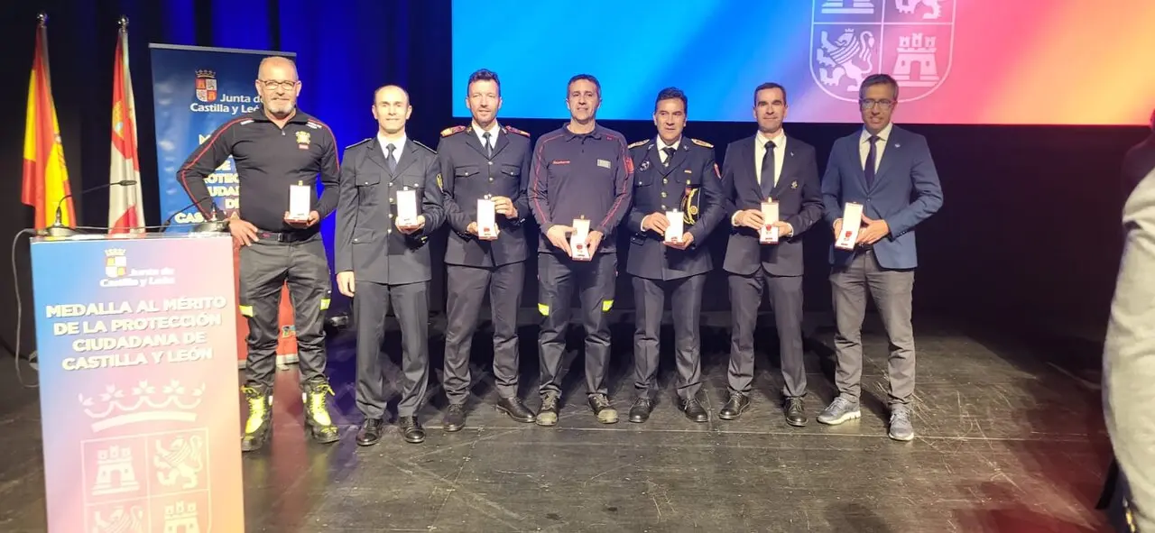 Bomberos premiados con la Medalla al Mérito de la Protección Ciudadana de Castilla y León