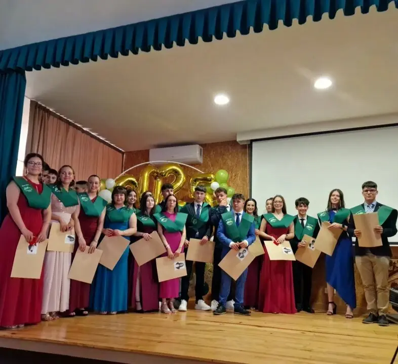 graduación alumnos IES Los Valles de Camarzana de Tera