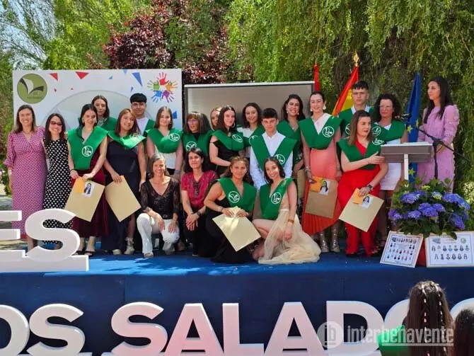 graduación alumnos IES LOS SALADOS. IMAGEN INTERBENAVENTE