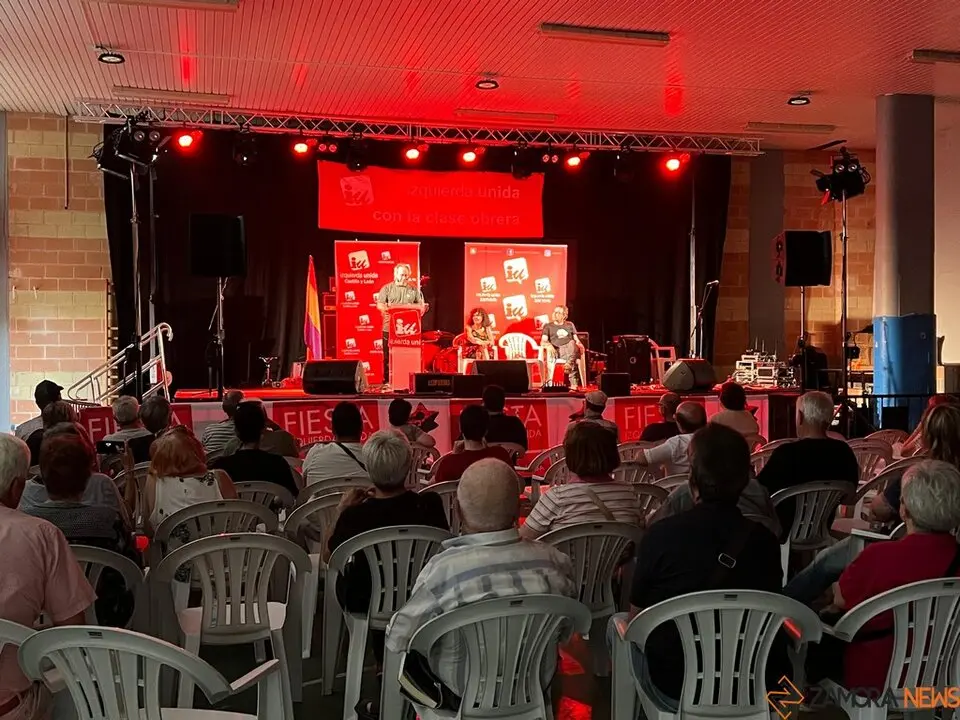 Fiesta de Izquierda Unida Mitin _10