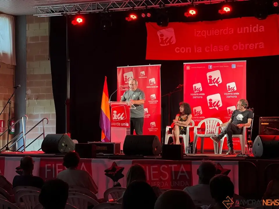 Fiesta de Izquierda Unida Mitin _15