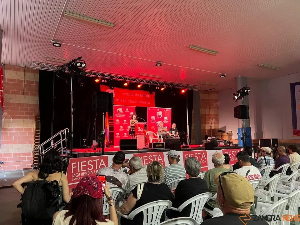 Fiesta de Izquierda Unida Mitin _23