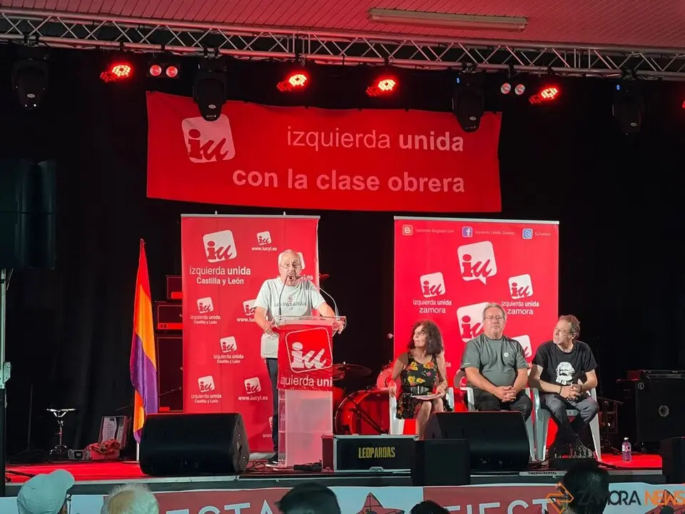 Fiesta de Izquierda Unida Mitin _24