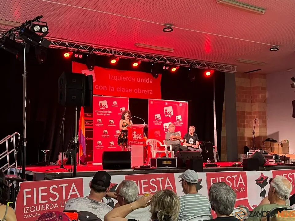 Fiesta de Izquierda Unida Mitin _25