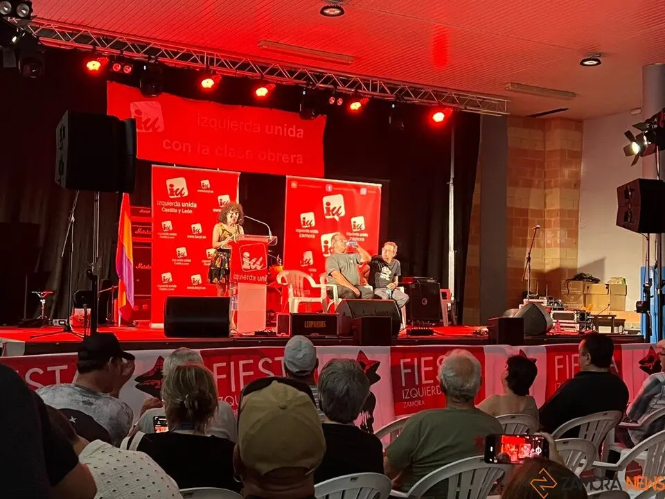 Fiesta de Izquierda Unida Mitin _32