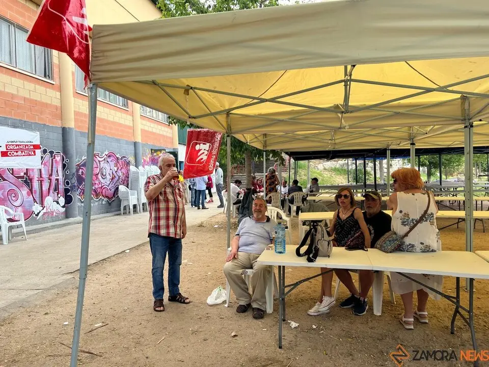 Fiesta de Izquierda Unida Mitin _40