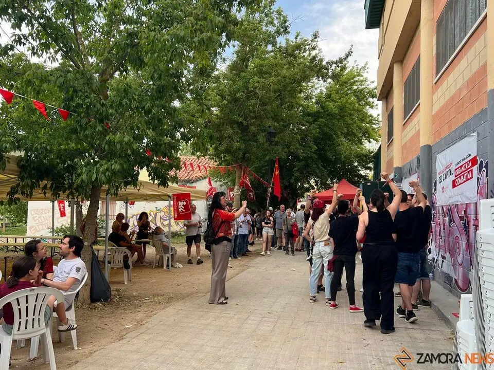 Fiesta de Izquierda Unida Mitin _44