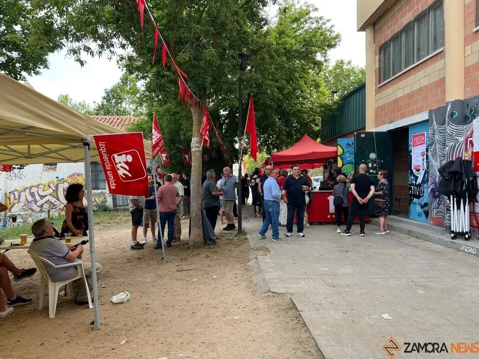 Fiesta de Izquierda Unida Mitin _49