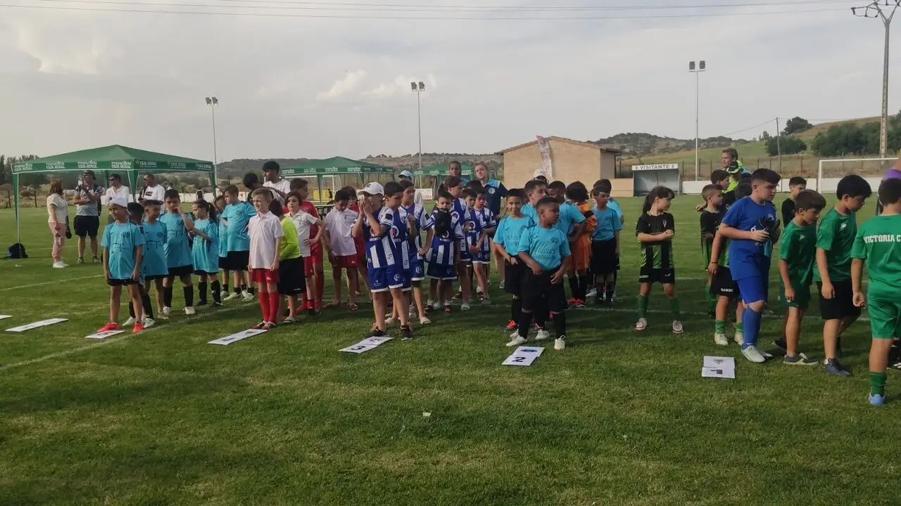 25 a&ntilde;os del CD Amistad 2000