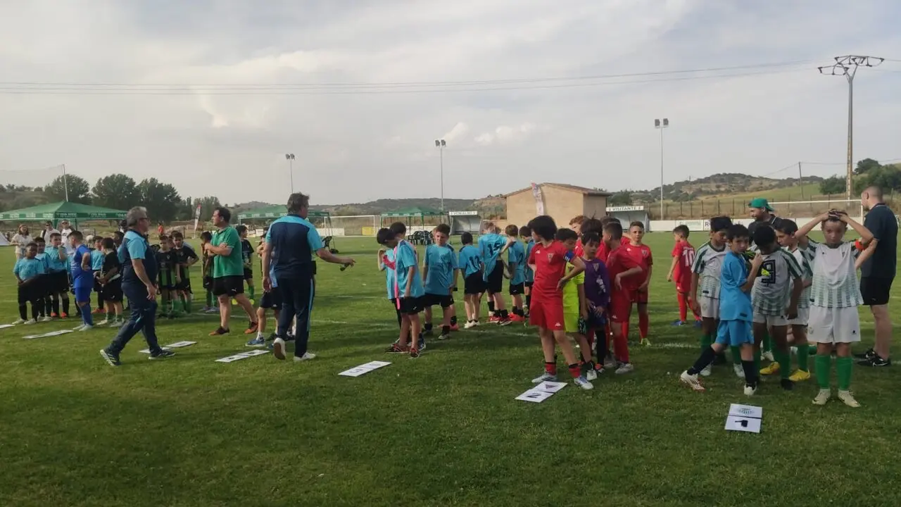 25 a&ntilde;os del CD Amistad 2000