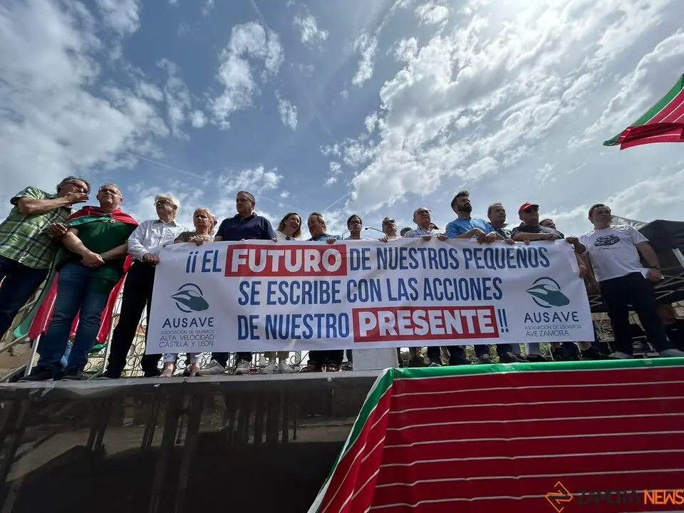 Manifestación contra supresión tren Zamora_5