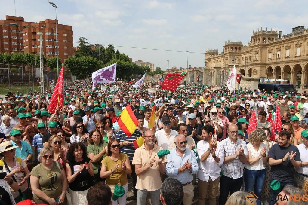 Manifestación contra supresión tren Zamora_14