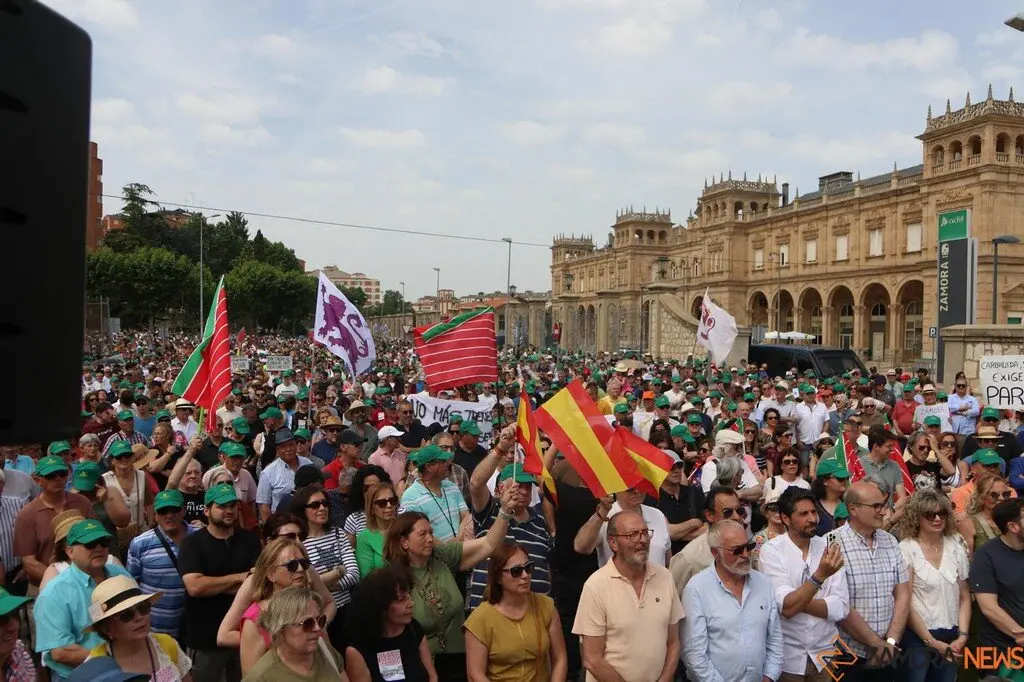 Manifestación contra supresión tren Zamora_16