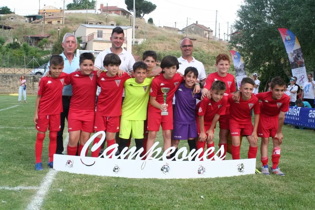 502553367_9750368331750761_1737386963840605961_n