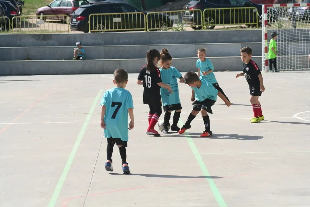 502572993_9750298685091059_2334285875559876353_n