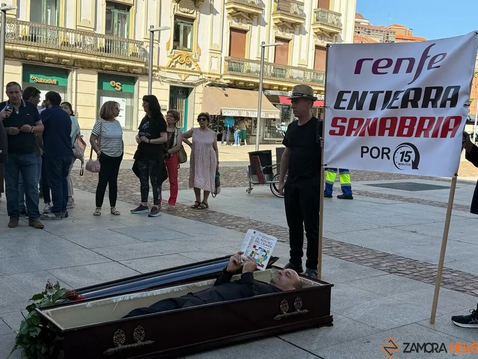Zamora exige el regreso del AVE_2