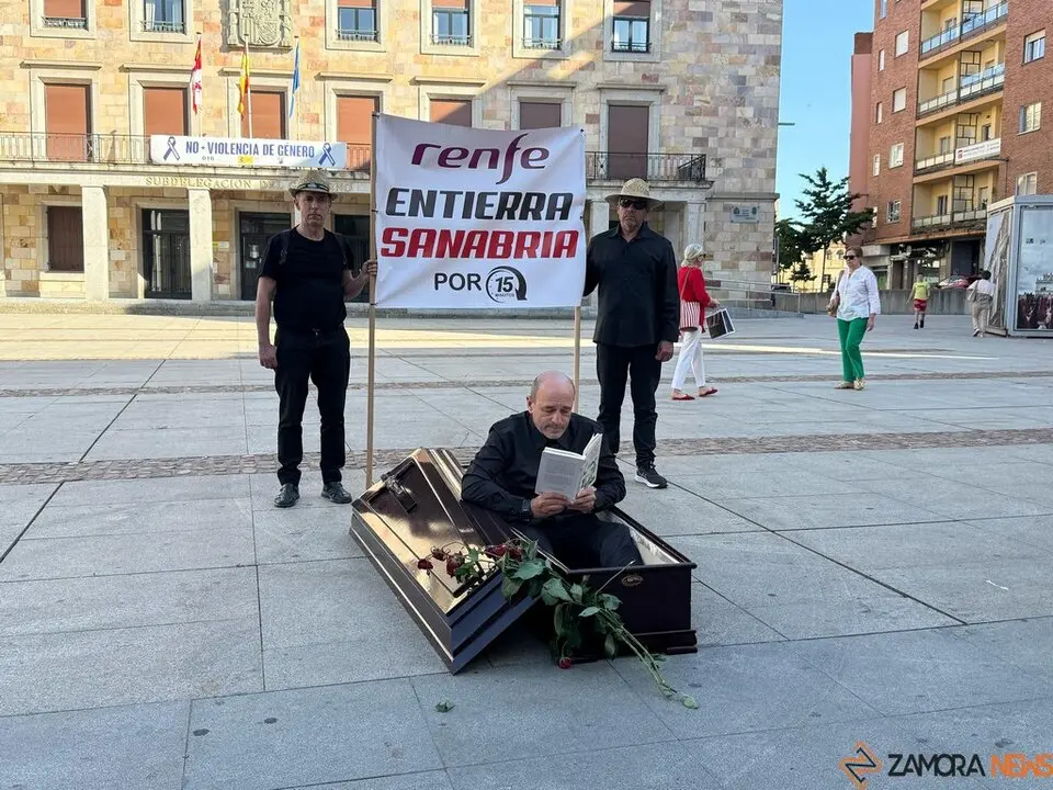 Zamora exige el regreso del AVE_20