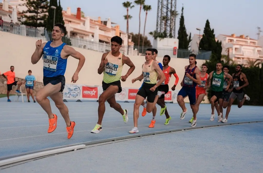 Benavente Atletismo, ALBERTO TIRANDO GRUPO