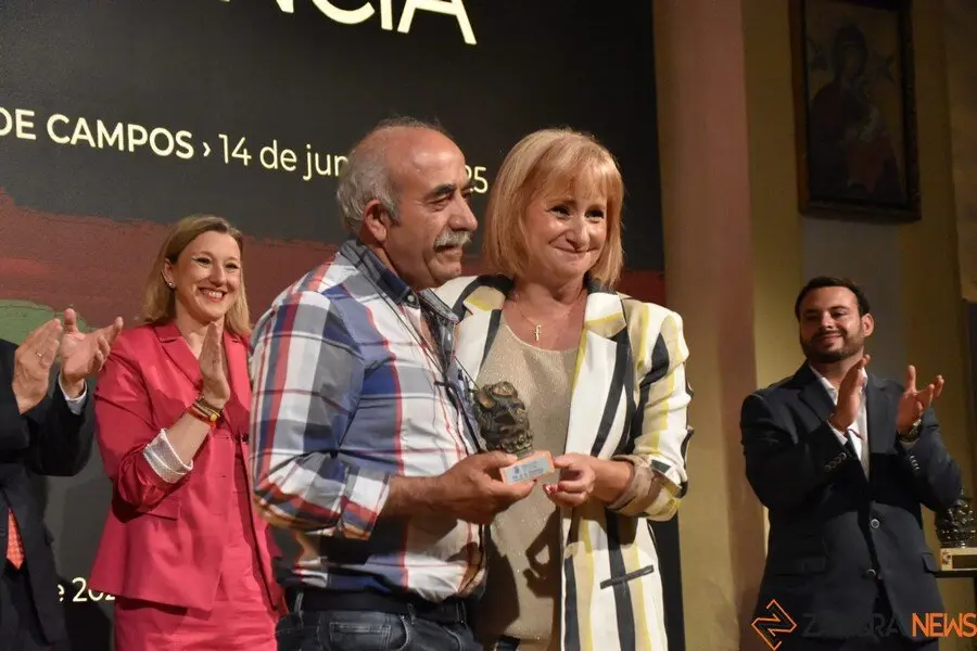 homenaje alcaldes en el día de la provincia 