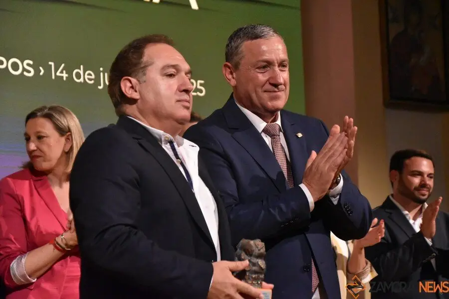 homenaje alcaldes en el día de la provincia _3