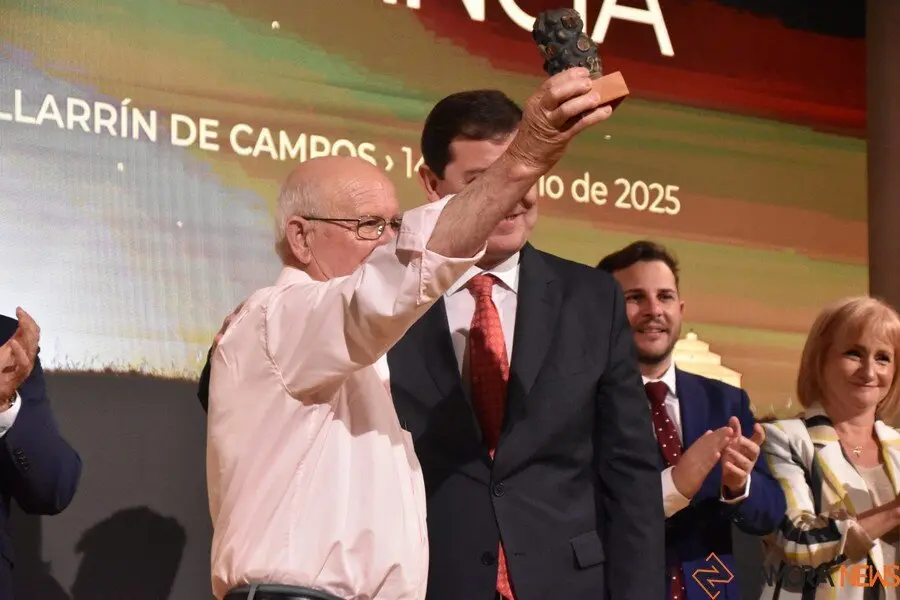 homenaje alcaldes en el día de la provincia _6