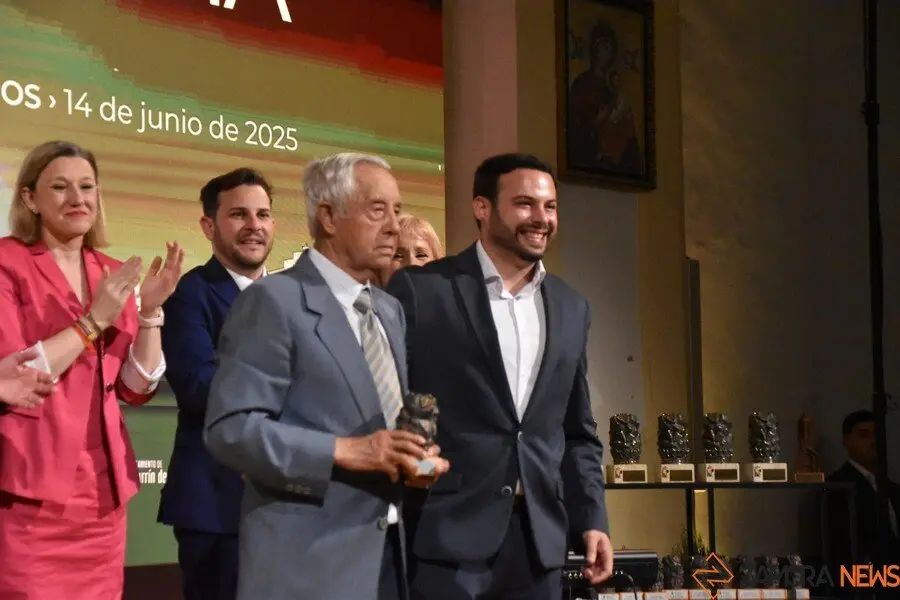 homenaje alcaldes en el día de la provincia _14