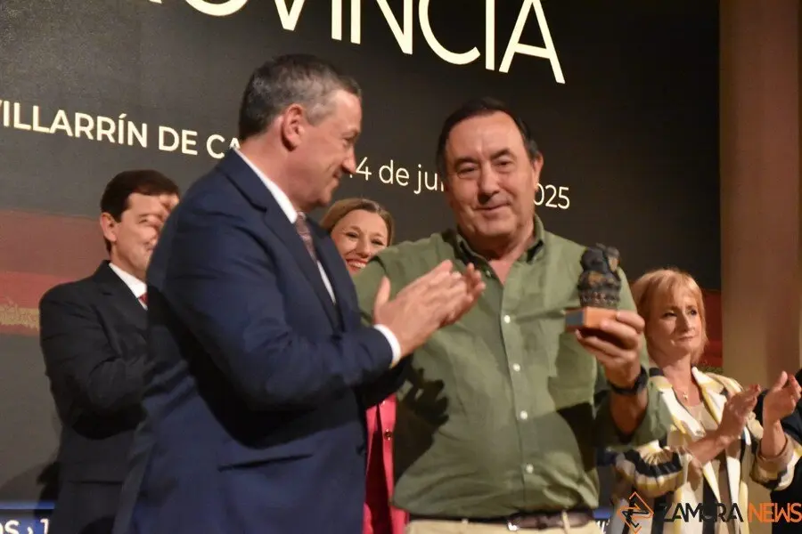 homenaje alcaldes en el día de la provincia _16