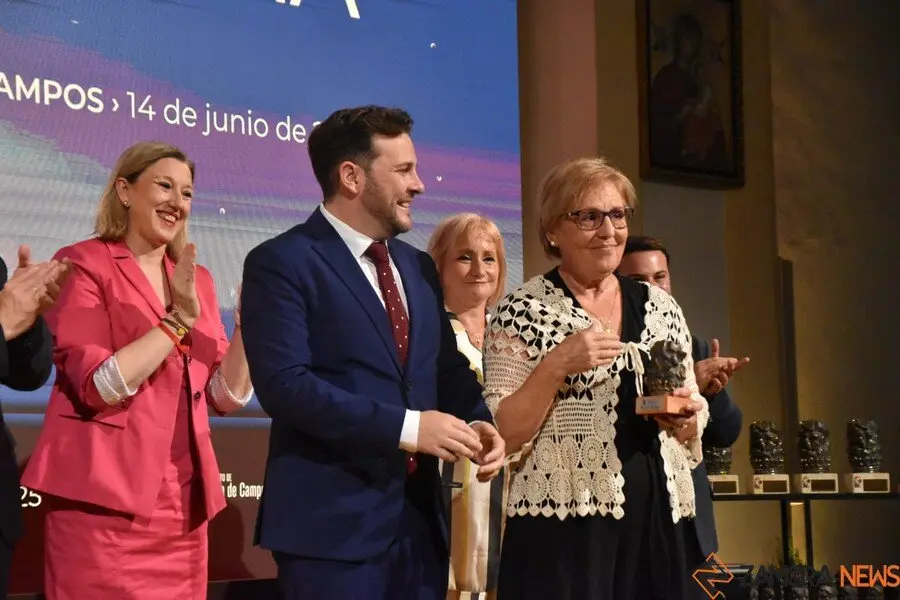 homenaje alcaldes en el día de la provincia _17