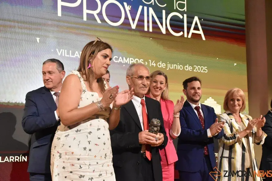 homenaje alcaldes en el día de la provincia _19